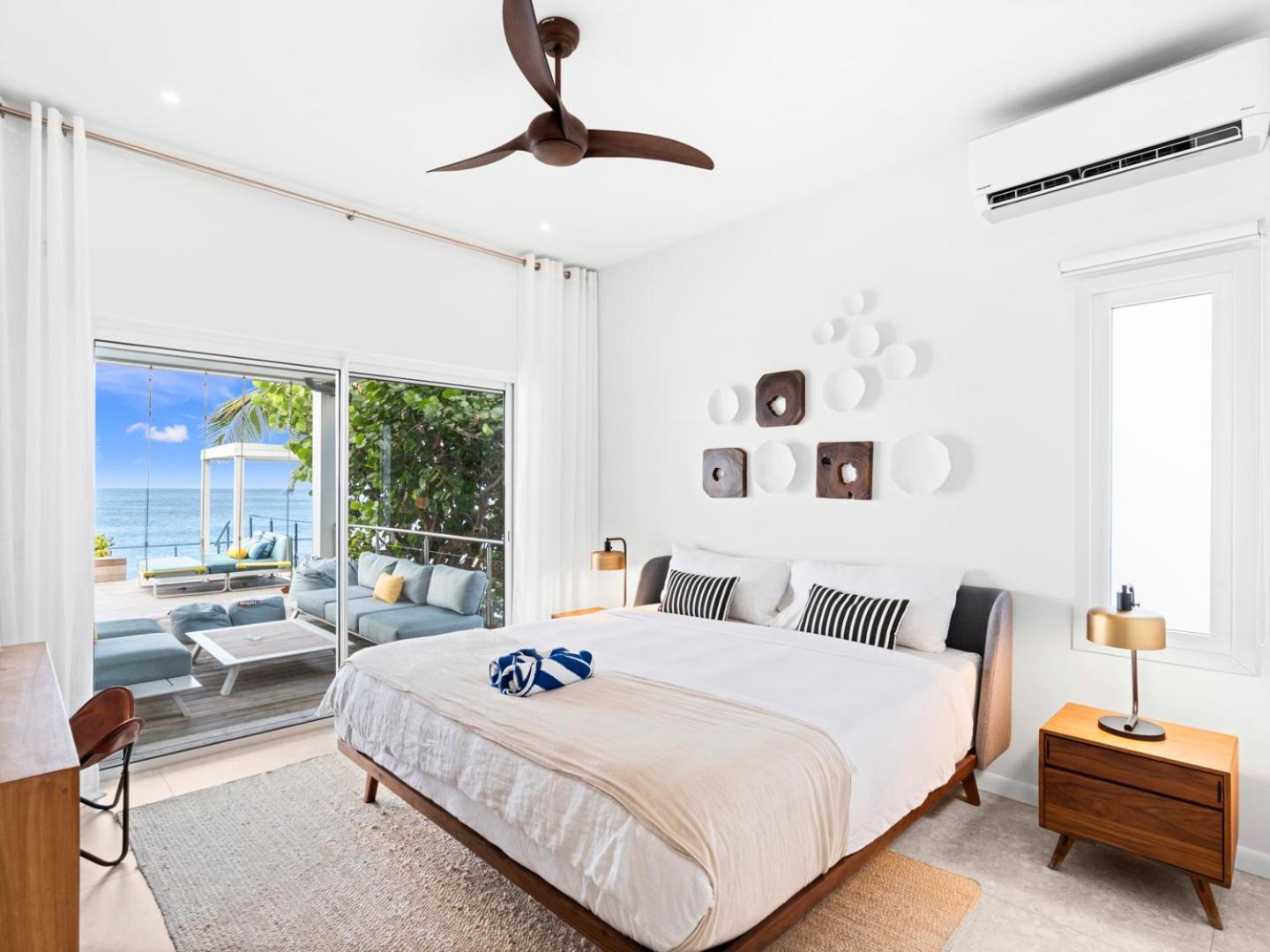 Surfsong Villa- Luxury Water Front Villa For 12 Maho Exterior foto